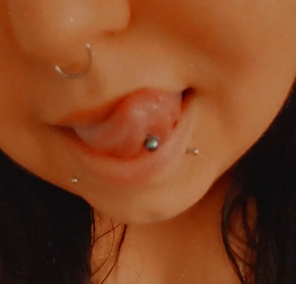Julia, 30
